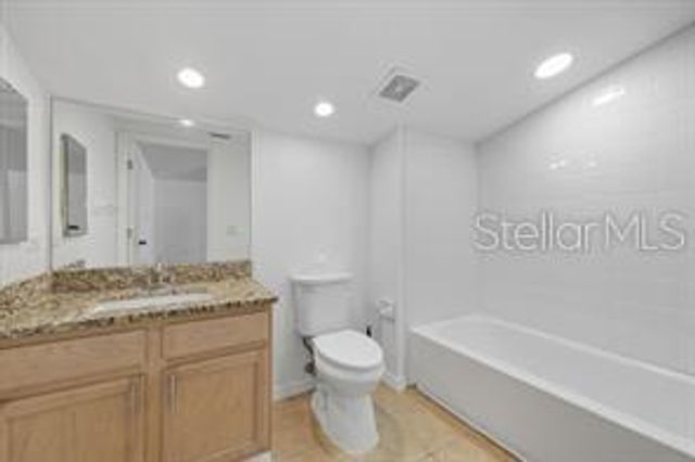 27653 MULHOLLAND COURT, Wesley Chapel, FL 33544