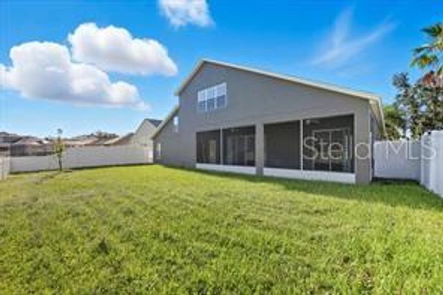 27653 MULHOLLAND COURT, Wesley Chapel, FL 33544