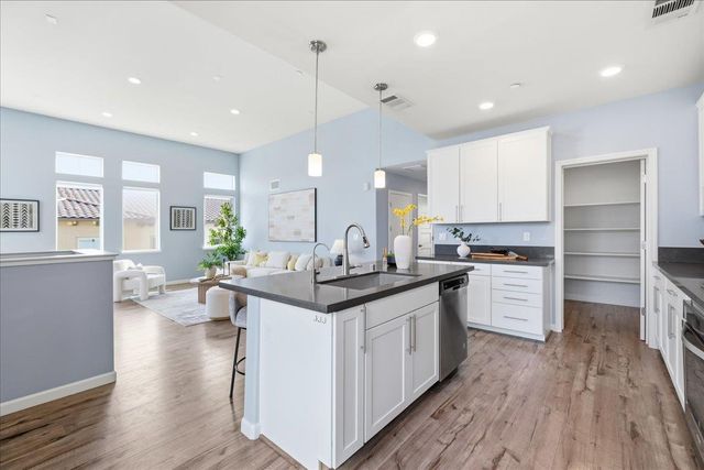 192 William Manly Street 6, San Jose, CA 95136