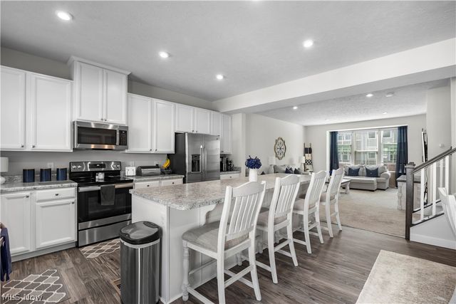 1454 Caymus Court, Avon, OH 44011