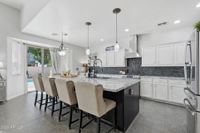 1731 E BRUCE Avenue, Gilbert, AZ 85234