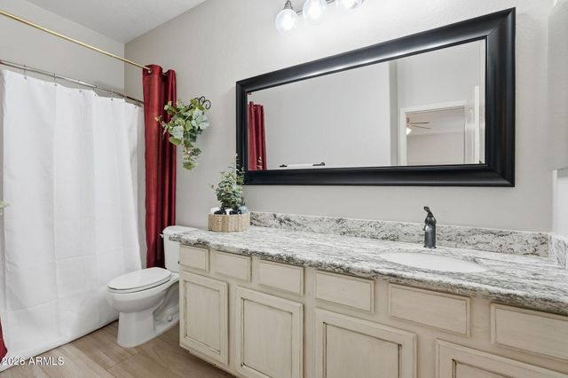 1731 E BRUCE Avenue, Gilbert, AZ 85234