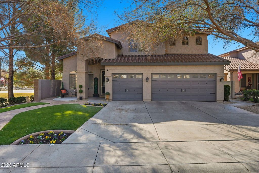 1731 E BRUCE Avenue, Gilbert, AZ 85234