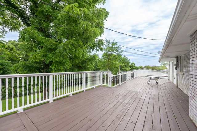 1105 Woodlake Road, Stamping Ground, KY 40379