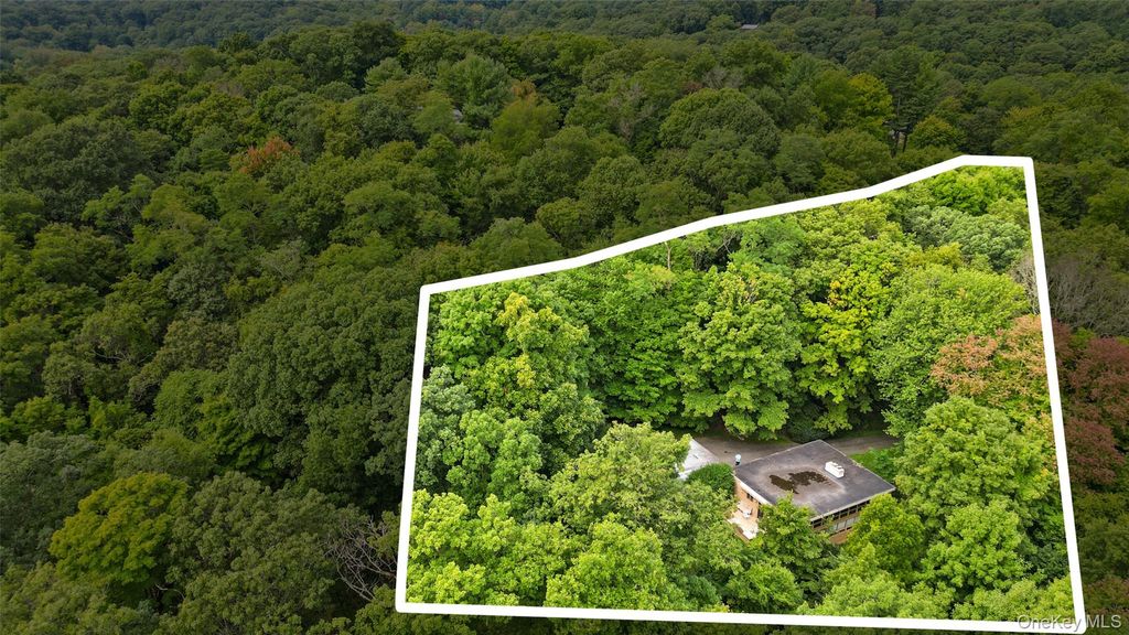 10 Paula Place, Chappaqua, NY 10514 — photo 2