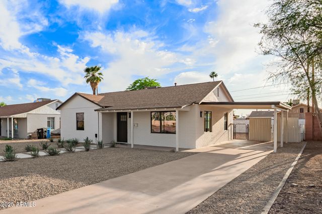 9042 N 3RD Avenue, Phoenix, AZ 85021