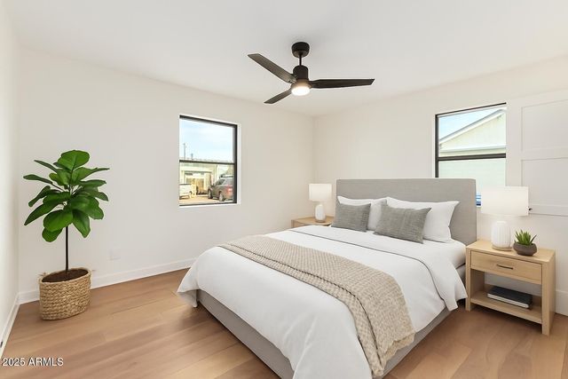 9042 N 3RD Avenue, Phoenix, AZ 85021