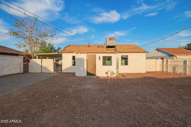 9042 N 3RD Avenue, Phoenix, AZ 85021