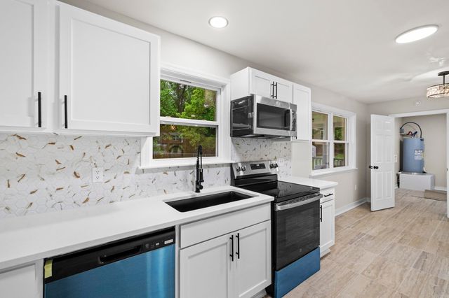 12621 Bertha, Little Rock, AR 72210