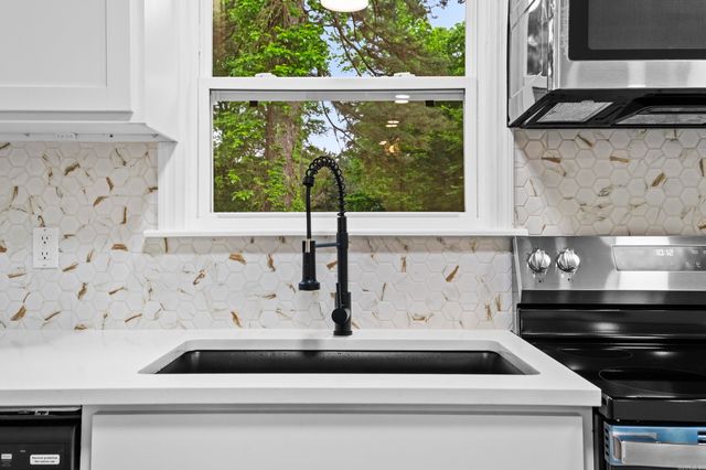 12621 Bertha, Little Rock, AR 72210