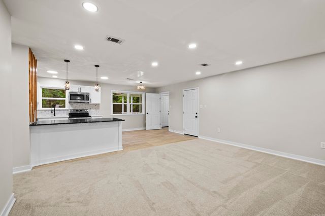 12621 Bertha, Little Rock, AR 72210