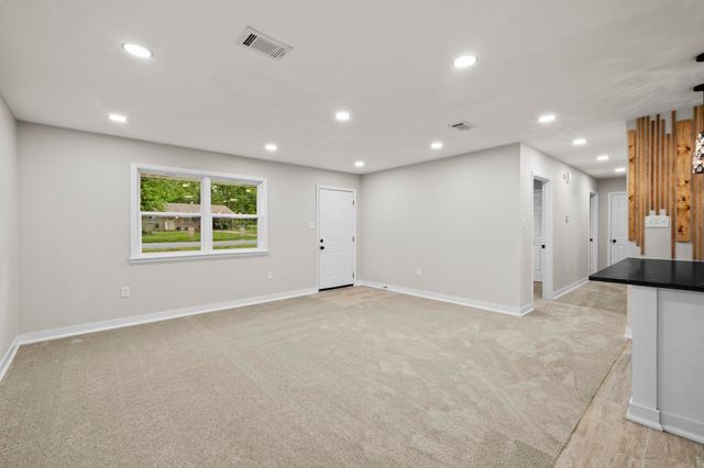 12621 Bertha, Little Rock, AR 72210