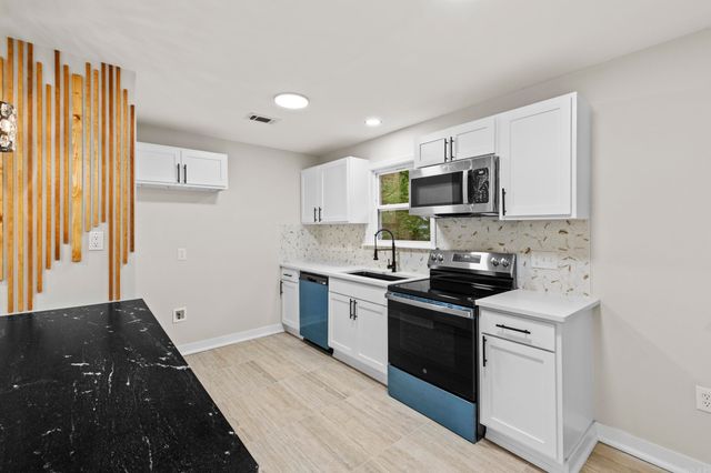 12621 Bertha, Little Rock, AR 72210