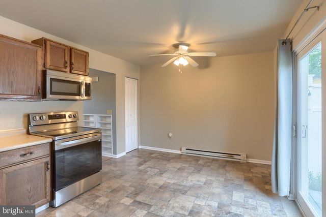 21 NATALIE LN, Cleona, PA 17042
