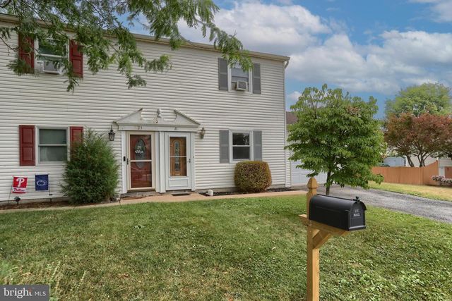 21 NATALIE LN, Cleona, PA 17042