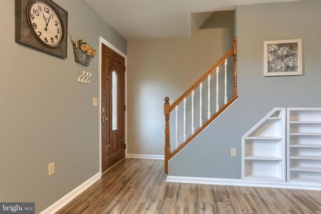 21 NATALIE LN, Cleona, PA 17042