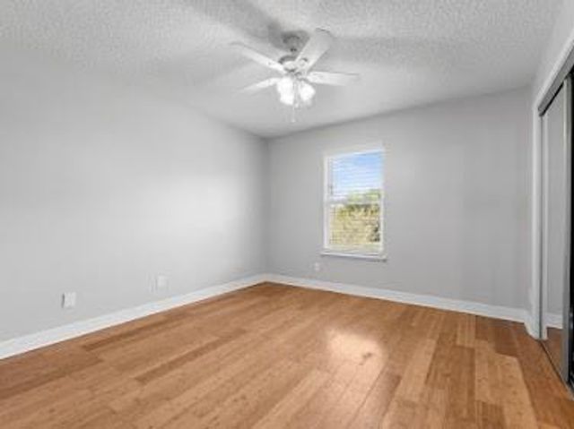 16606 Oxnard Lane, Friendswood, TX 77546