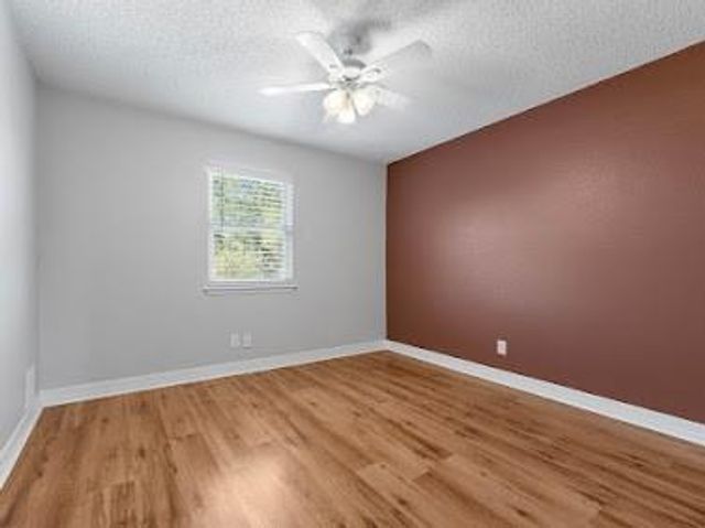 16606 Oxnard Lane, Friendswood, TX 77546