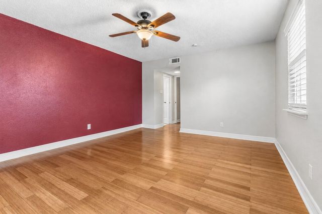 16606 Oxnard Lane, Friendswood, TX 77546