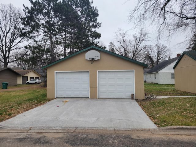 1201 L Street NE, Brainerd, MN 56401