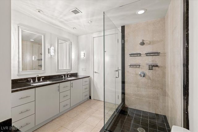 2700 Las Vegas Boulevard 1701, Las Vegas, NV 89109