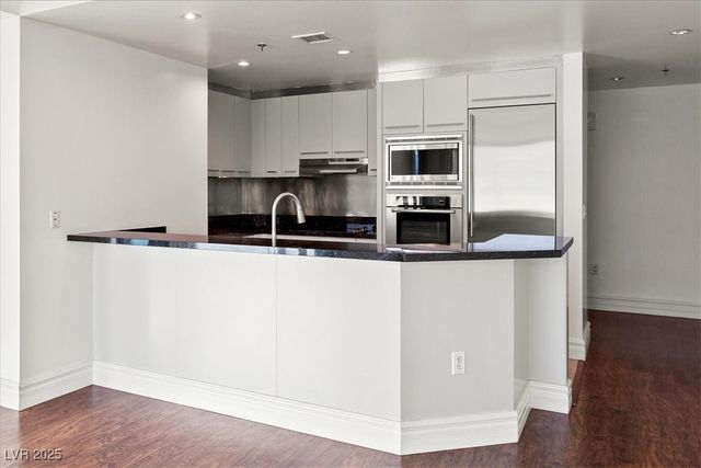 2700 Las Vegas Boulevard 1701, Las Vegas, NV 89109