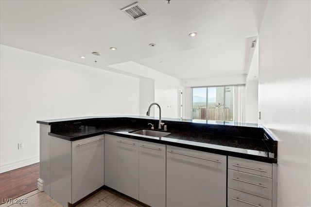 2700 Las Vegas Boulevard 1701, Las Vegas, NV 89109