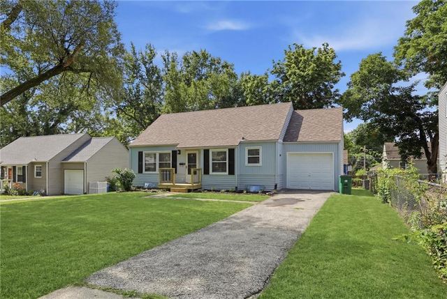 5311 W 50th Terrace, Roeland Park, KS 66205