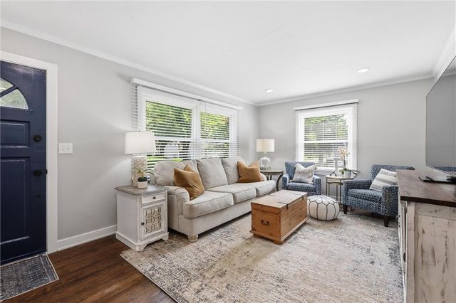 5311 W 50th Terrace, Roeland Park, KS 66205