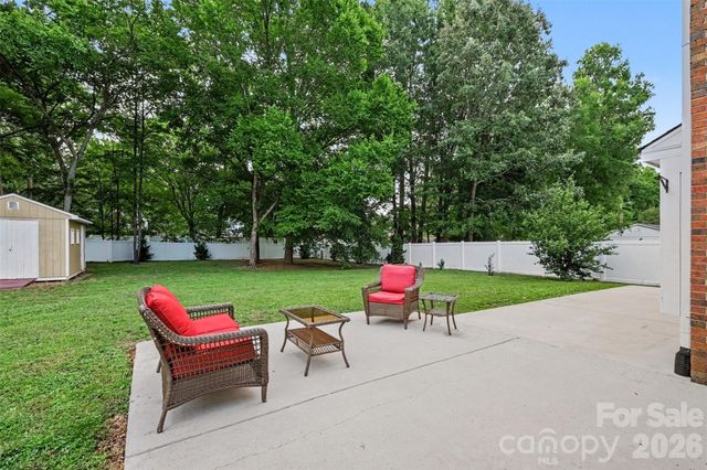 10727 Colony Woods Drive, Charlotte, NC 28277