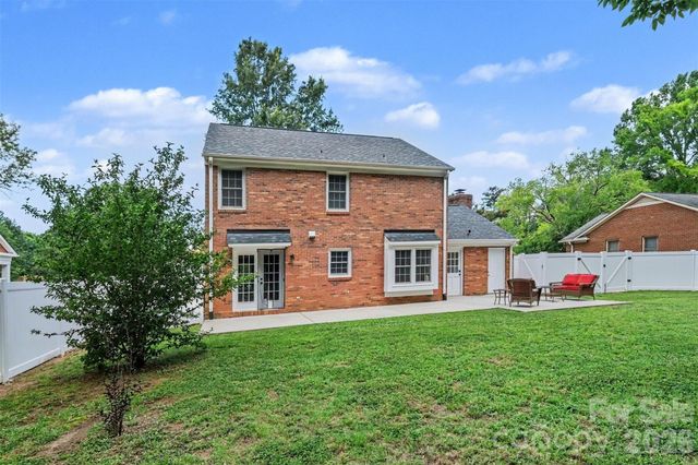 10727 Colony Woods Drive, Charlotte, NC 28277