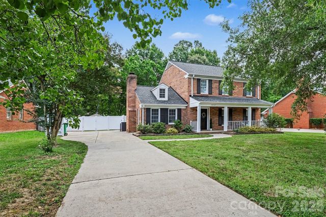 10727 Colony Woods Drive, Charlotte, NC 28277
