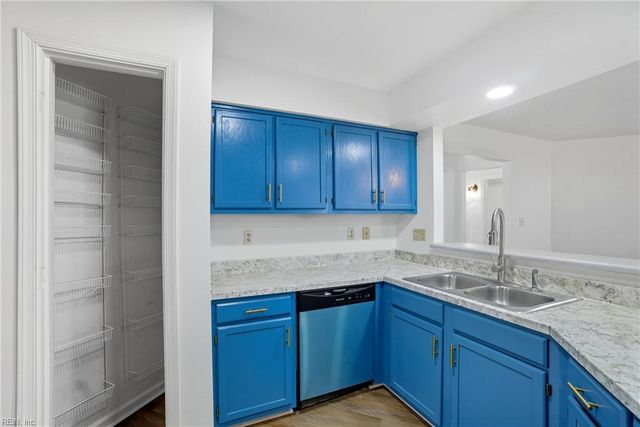 1112 Van Loen DR, Virginia Beach, VA 23453