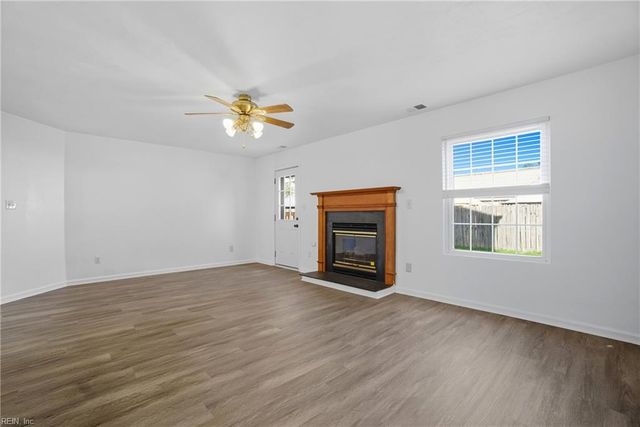 1112 Van Loen DR, Virginia Beach, VA 23453