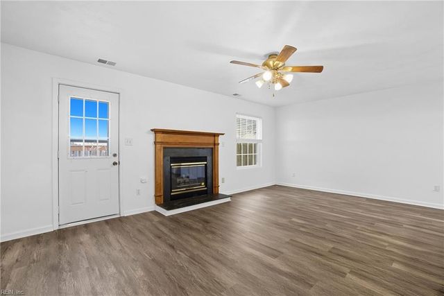 1112 Van Loen DR, Virginia Beach, VA 23453