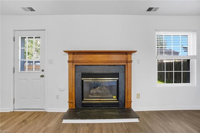 1112 Van Loen DR, Virginia Beach, VA 23453