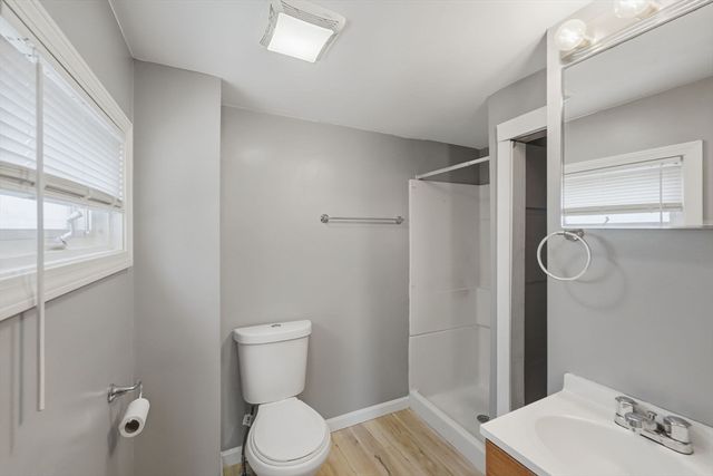 415 Anthony St, Fall River, MA 02720