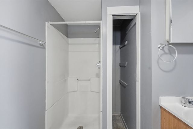 415 Anthony St, Fall River, MA 02720