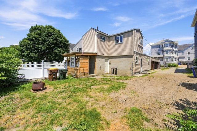 415 Anthony St, Fall River, MA 02720