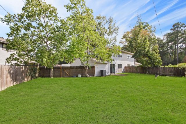 1600 Hazelwood Street A, Conroe, TX 77301