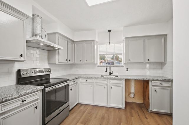 1600 Hazelwood Street A, Conroe, TX 77301