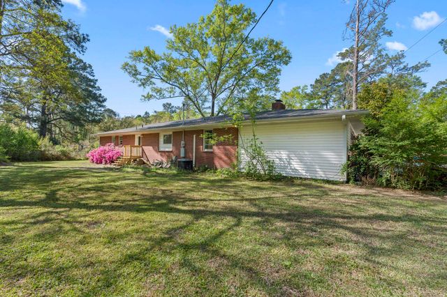 2090 Little Lamb Rd., Conway, SC 29527