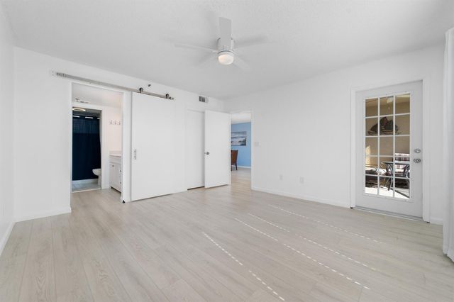 896 N Federal Highway 530, Lantana, FL 33462