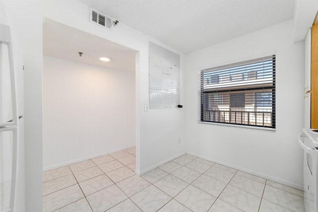 896 N Federal Highway 530, Lantana, FL 33462