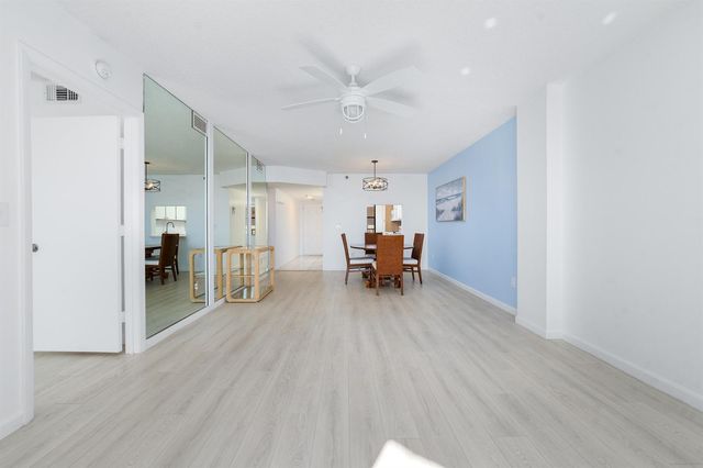 896 N Federal Highway 530, Lantana, FL 33462