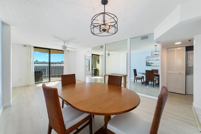 896 N Federal Highway 530, Lantana, FL 33462