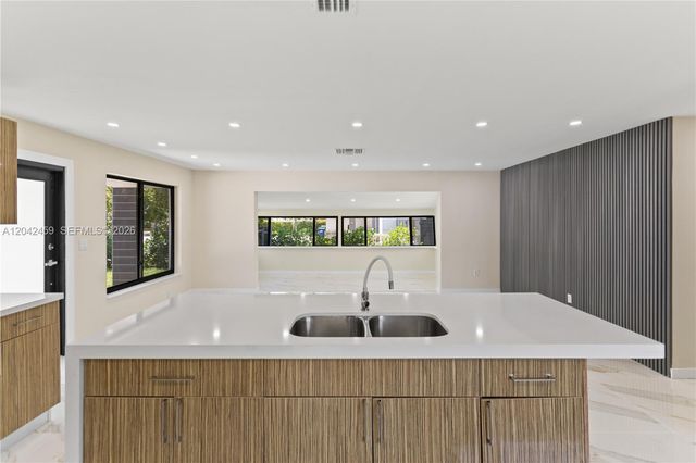 21330 NE 26 AV 0, Aventura, FL 33180