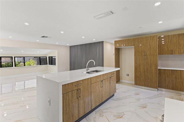 21330 NE 26 AV 0, Aventura, FL 33180