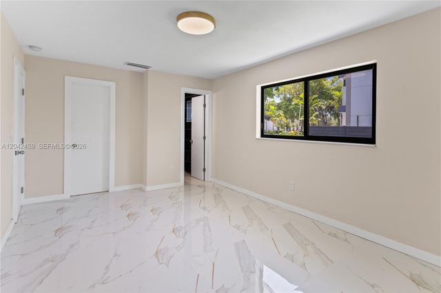 21330 NE 26 AV 0, Aventura, FL 33180