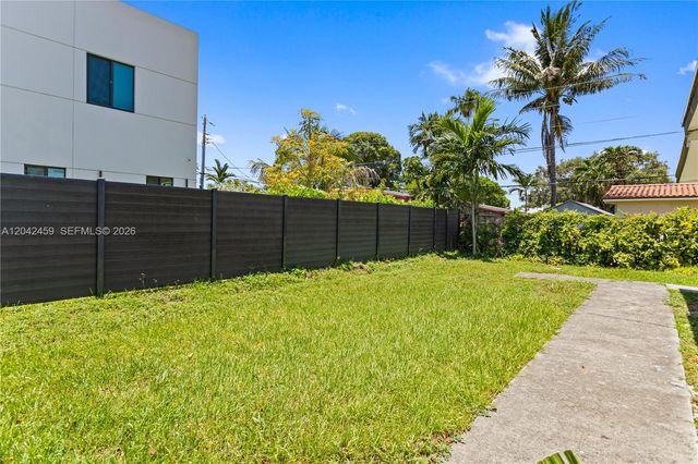 21330 NE 26 AV 0, Aventura, FL 33180